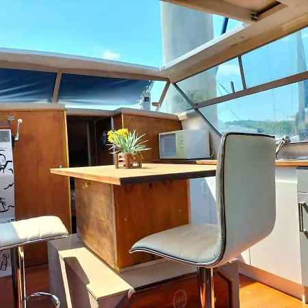 Bateau Pearl * ルーアン